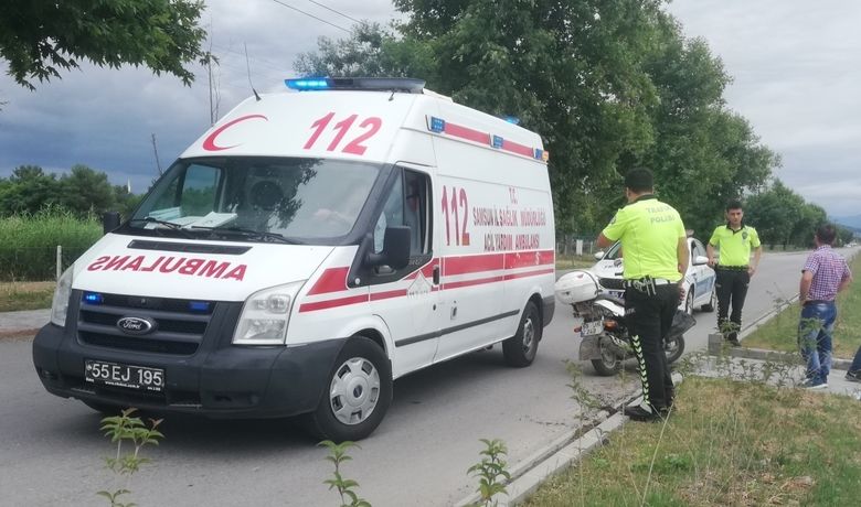 Bankete Çarpan Motosiklet Sürücüsü Yaralandı - Samsun’un Bafra ilçesinde direksiyon hakimiyetini kaybeden 77 yaşındaki motosiklet sürücü kazada yaralandı.