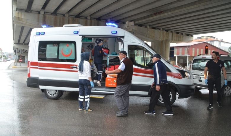 Bafra'da Trafik Kazası: 1 Yaralı - Samsun’un Bafra ilçesinde hafif ticari araç ile motosikletin çarpıştığı kazada 1 kişi yaralandı.
