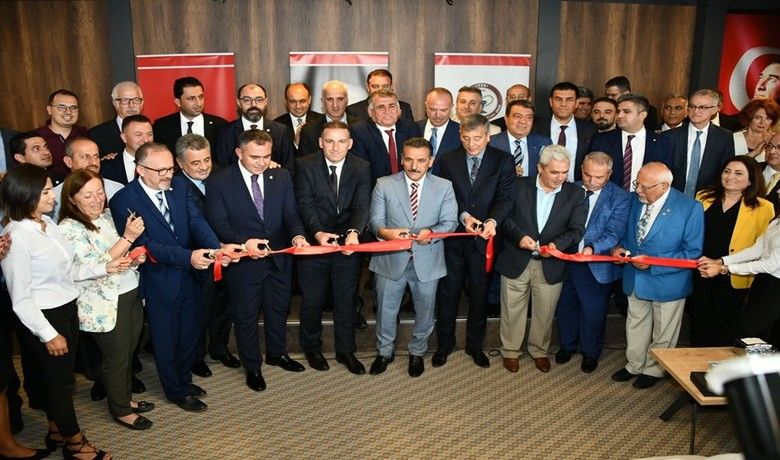 Samsun Eczacılar OdasınınYeni Hizmet Binası Açıldı - Samsun Eczacılar Odasının yeni hizmet binası törenle hizmete girdi.
