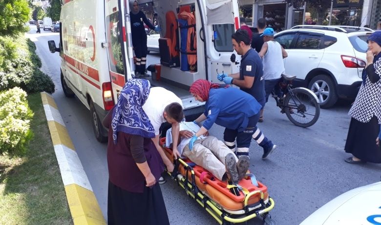 Otomobil İle Dolmuş Çarpıştı: 1 Yaralı - Samsun’un Bafra ilçesinde meydana gelen kazada 1 kişi yaralandı.