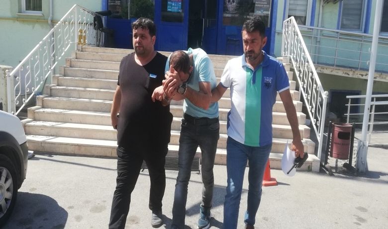 Hırsızlık Şüphelisi Yakayı Ele Verdi - Samsun’un Bafra ilçesinde iş yerinin camını kırarak telefon çalan şüpheli polis tarafından yakalanarak gözaltına alındı.