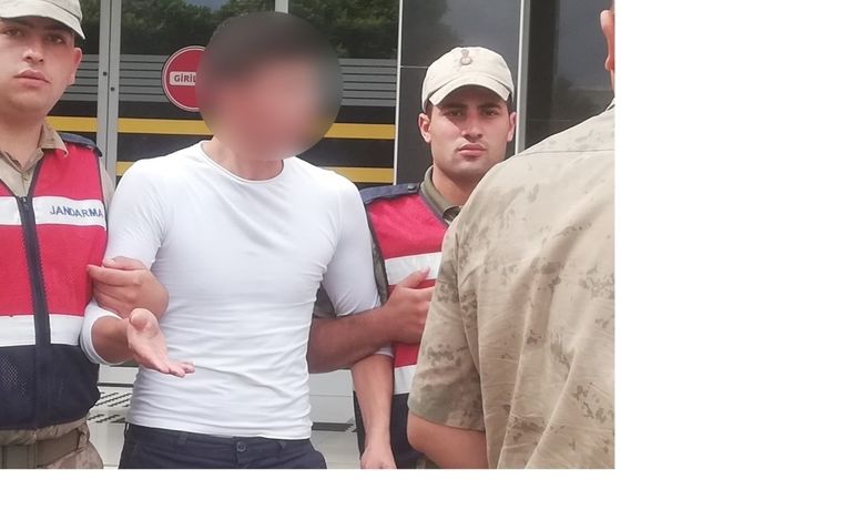 Cezaevinden İzinli Çıktı, Okuldan Laptop Çaldı - Samsun’un Bafra ilçesinde cezaevinden izinli çıkan hükümlü, ilkokuldan laptop çaldığı gerekçesiyle tutuklandı.