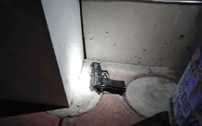 Medrese Aralığında Çıkan Kavgada 1 Kişi Silahını Yere Atarak Olay Yerinden Kaçtı