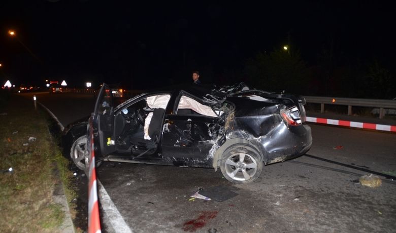 Lengerli Kavşağında trafik Kazası: 1 Ölü, 5 Yaralı