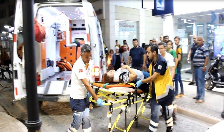 Motosiklet İle ElektrikliBisiklet Çarpıştı: 1 Yaralı - Samsun’un Bafra ilçesinde meydana gelen trafik kazasında, motosiklet ile elektrikli bisikletin çarpışması sonucu 1 kişi yaralandı.