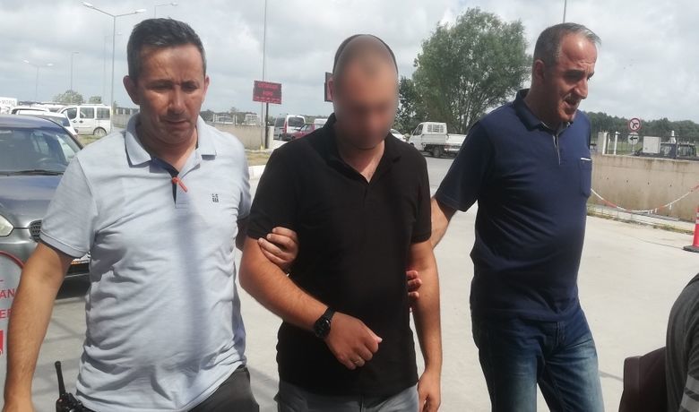 Çiçekçideki Kavgada 1 KişiyiTabanca İle Yaralayan Şahıs Tutuklandı - Samsun’un Bafra ilçesinde çiçekçide çıkan tartışmada 1 kişiyi silahla yaralayan şahıs tutuklandı.