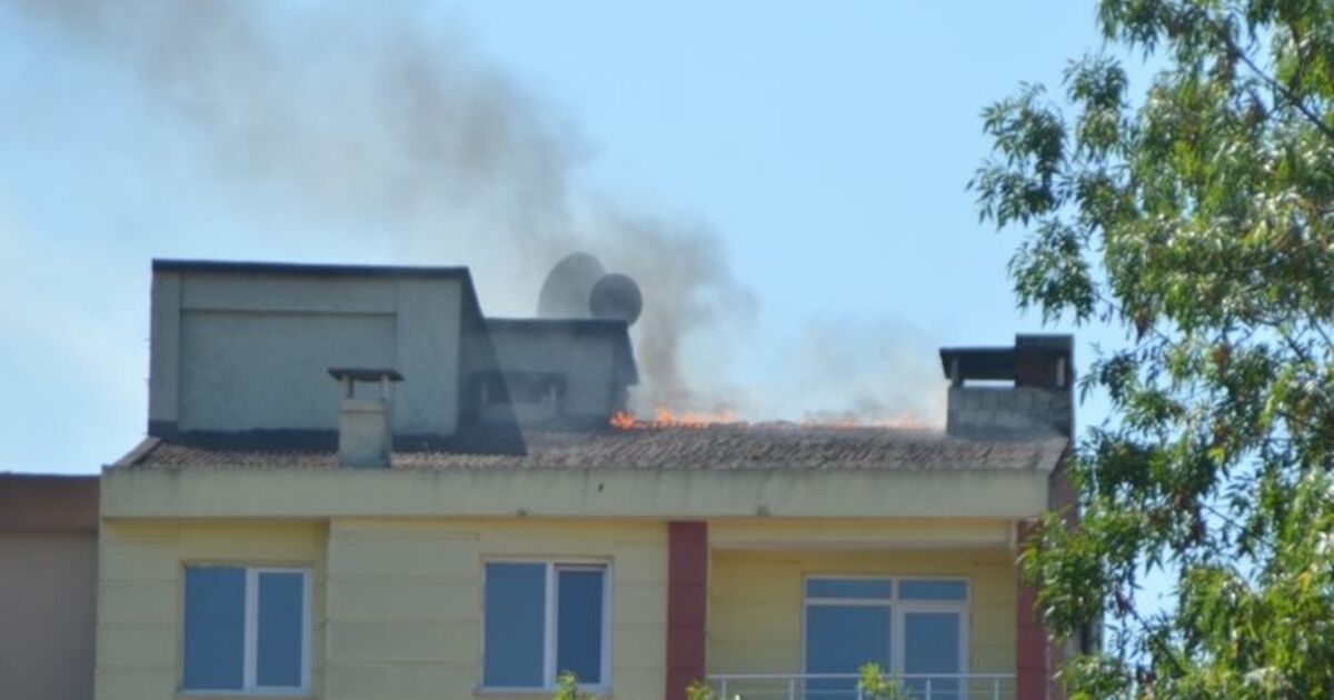 Çatı Yangını Korkuttu