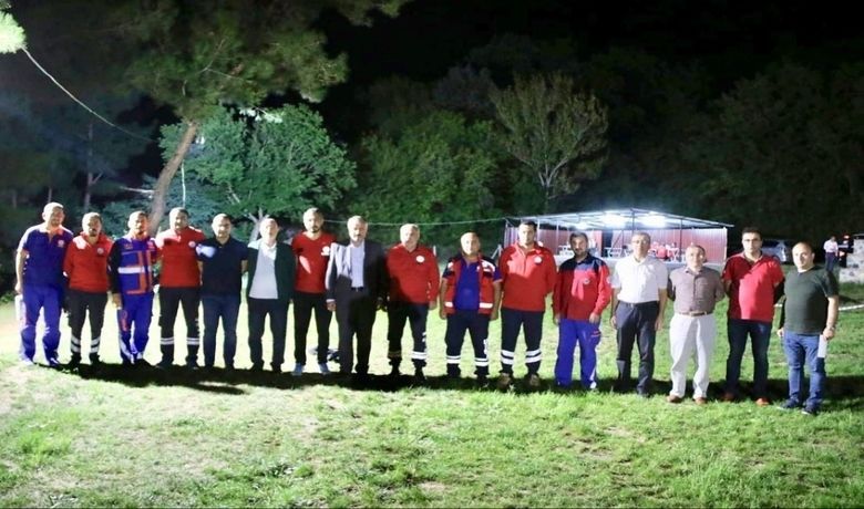 Umke'den Asar Mahallesi'nde Tatbikat - Ulusal Medikal Kurtarma Ekibi (UMKE) 6. Bölge Samsun Koordinatörlüğü, acil durumlara hazırlık amacı ile Asar Mahallesi kamp alanında ‘UMKE Bölge Eğitim Tatbikatı’ gerçekleştirdi.