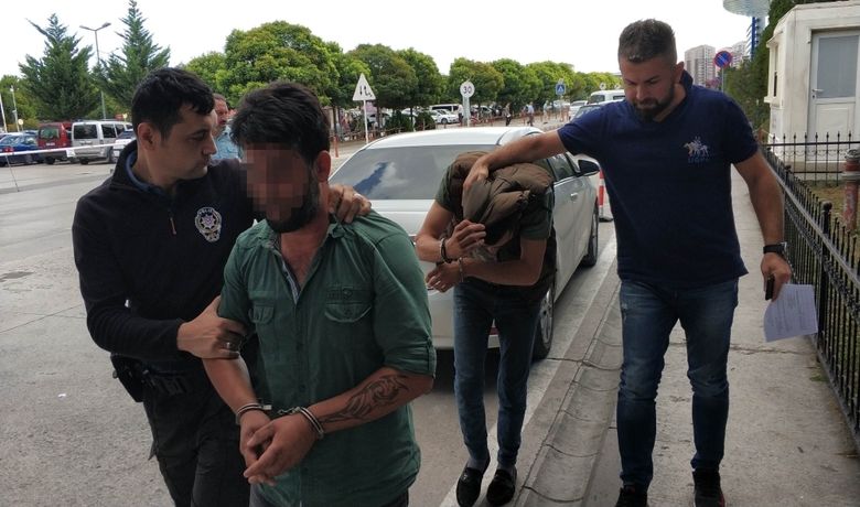 Samsun'da Uyuşturucu Operasyonu: 13 Gözaltı - Samsun'da düzenlenen uyuşturucu operasyonunda 13 kişi gözaltına alındı.