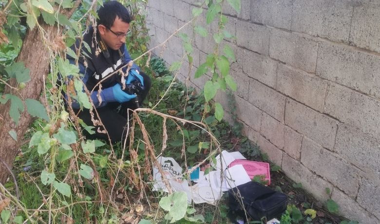 Bafra’da Evden Hırsızlık - Samsun’un Bafra ilçesinde yabancı uyruklu bir ailenin evine giren hırsız veya hırsızlar 500 lira parayı alıp kaçtı.