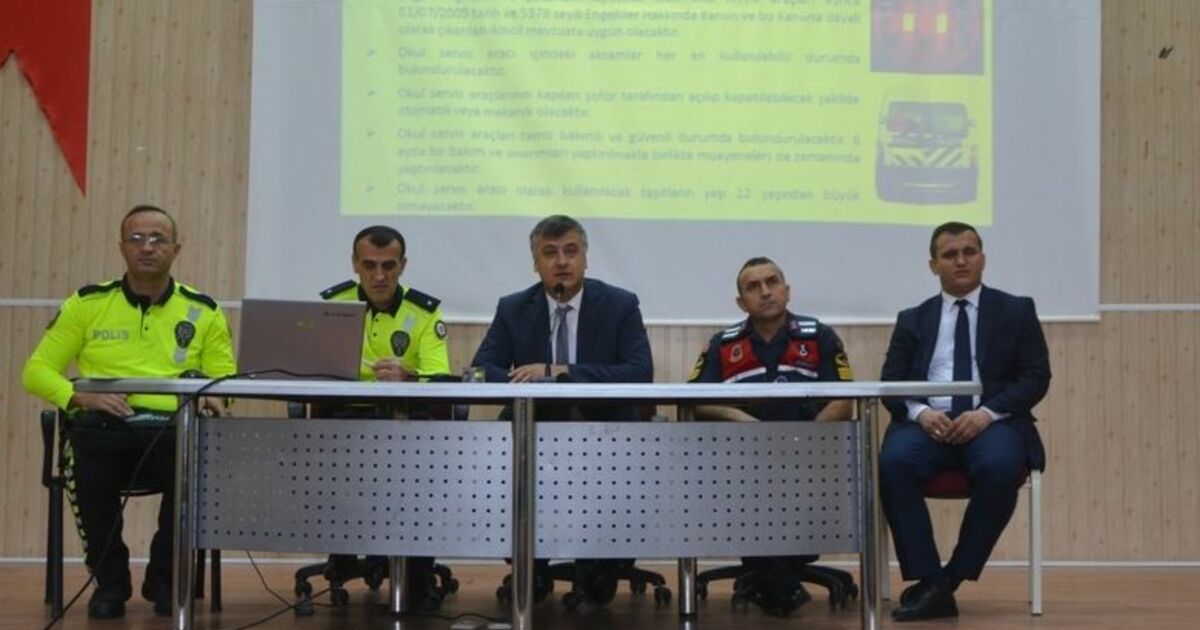 'Okul Servis Sürücüsü Bilgilendirme Toplantısı' Yapıldı