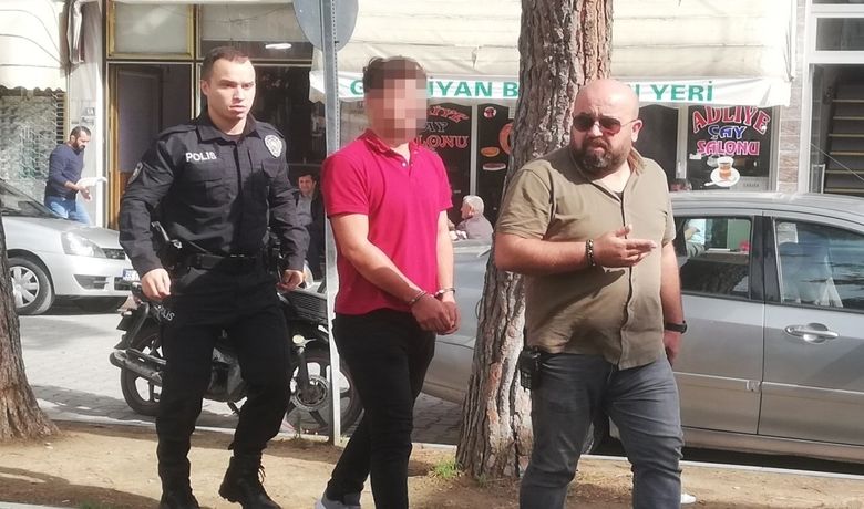 Üvey Torun Adliyeye Sevk Edildi - Samsun'da yatalak yaşlı kadını darp ederek ölümüne sebep olduğu iddiasıyla gözaltına alınan üvey torun adliyeye sevk edildi.
