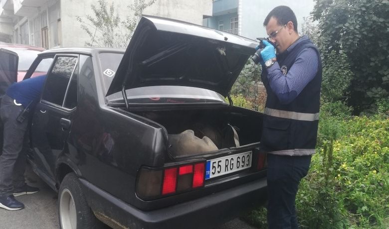 Park Halindeki Otomobilin Ses Sitemi Çalındı - Samsun’un Bafra ilçesinde park halinde bulunan otomobilin ses sitemi çalındı.