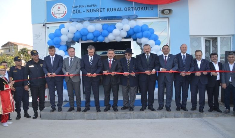 Bafra'da Eğitime Yeni Yuva ValiKaymak:"samsun’da İkili Eğitimi Bu Sene Bitiriyoruz" - Samsun’un Bafra ilçesinde bir iş adamı tarafından yaptırılan ortaokul, Vali Osman Kaymak'ın katıldığı törenle açıldı.