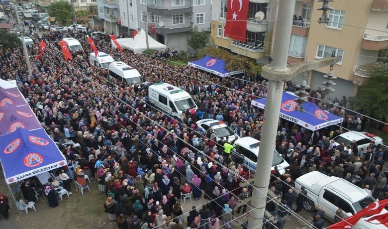 Samsun Şehidini Uğurluyor - Zeytin Dalı Harekat bölgesinde teröristlerce yapılan havan saldırısında yaralanan ve tedavi gördüğü hastanede şehit olan Uzman Onbaşı Mutlu Can Meşeci (23), Samsun'un Bafra ilçesinde son yolculuğuna uğurlanıyor.