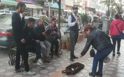 Roman Müzisyenler İlgi Odağı Oldu