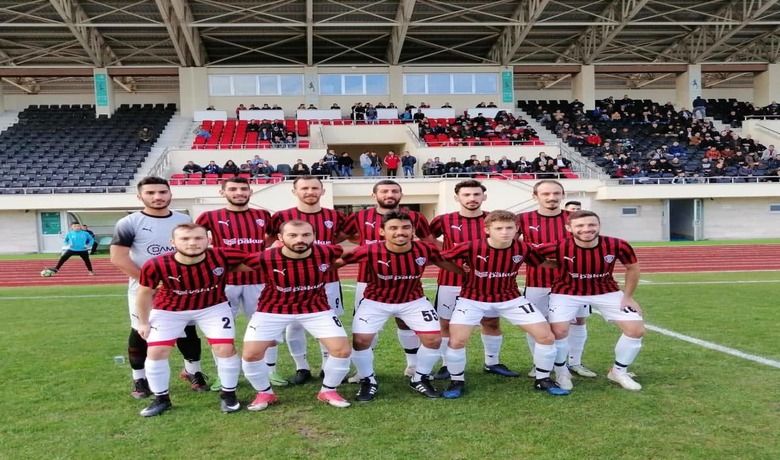 Hacınabispor Fırtınası Dinmiyor 8- 0 ! -  Bafra Hacınabispor; Cemal Özdemir Sezonu, Süper Amatör Ligi Ligi' nin 10 haftasında konuk ettiği İlkadım Yabancılar Pazarıspor maçını farklı tarife ile geçt: 8- 0