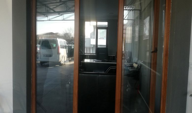 İş Yerinden Laptop Ve Kayıt Cihazı Çalındı - Samsun’un Bafra ilçesinde bir iş yerinde meydana gelen hırsızlık olayında 2 laptop ve 1 kayıt cihazı çalındı.