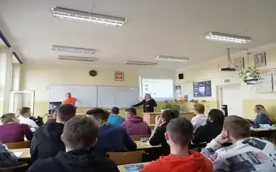 Polonya’da Atatürk Anadolu Lisesi Rüzgârı