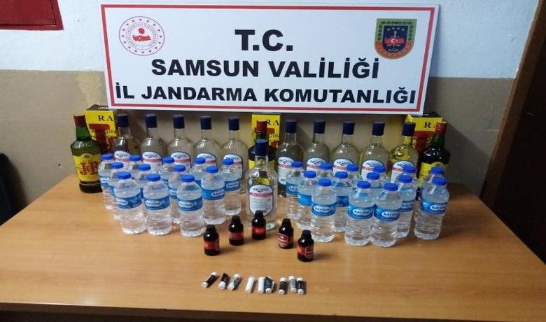 Yılbaşı Öncesi Sahte Ve Kaçak Alkol Operasyonu - Samsun İl Jandarma Komutanlığı tarafından düzenlenen operasyonda sahte ve kaçak içki ve içki yapımında kullanılan malzeme ele geçirildi.