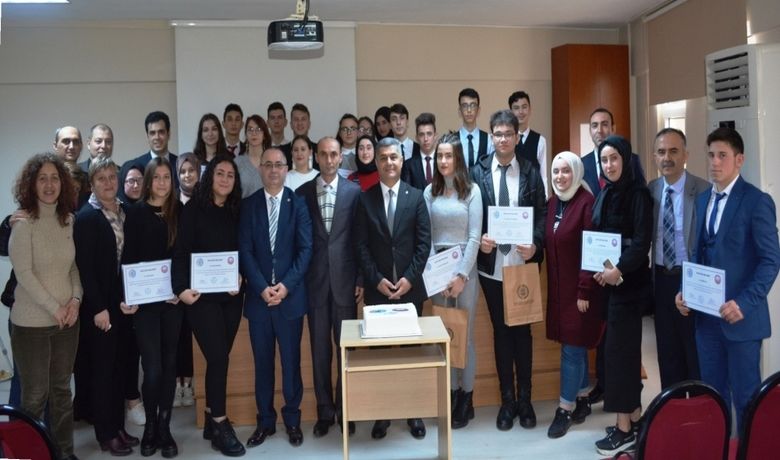 Girişimci Adayları Sertifikalarını Aldı - Samsun'un Bafra ilçesinde 23 kişiye Uygulamalı Girişimcilik Eğitimi verildi.