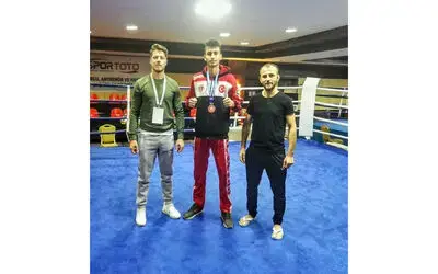 Bafralı Sinan Öztürk Türkiye Açık Kick Boks Turnuvasında Türkiye 3.sü Oldu