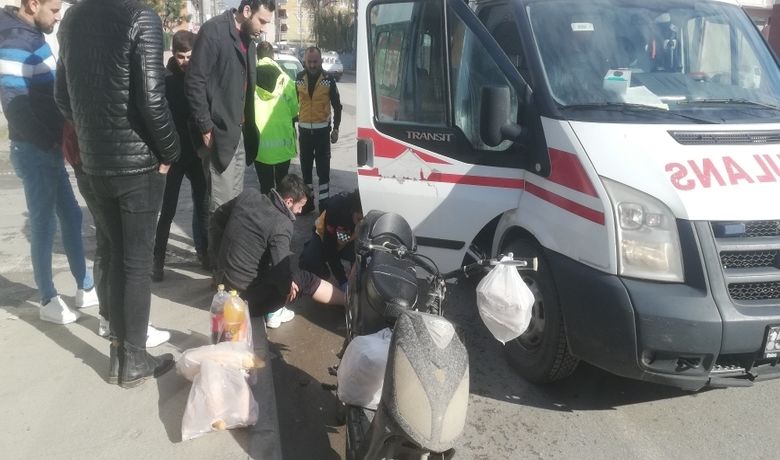 Cip İle Elektrikli Bisiklet Çarpıştı: 1 Yaralı - Samsun’un Bafra ilçesinde cipin çarptığı elektrikli bisiklet sürücüsü yaralandı.