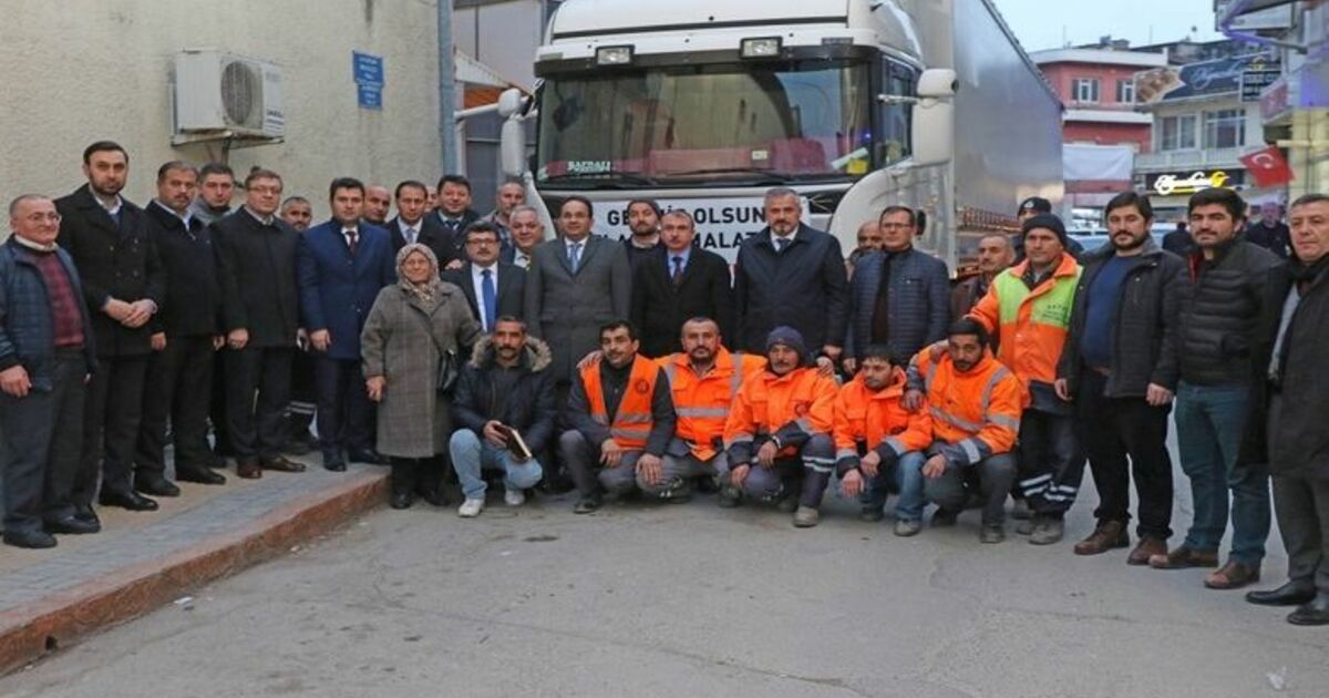 Bafra'dan Yardım Tırları Dualarla Yola Çıktı