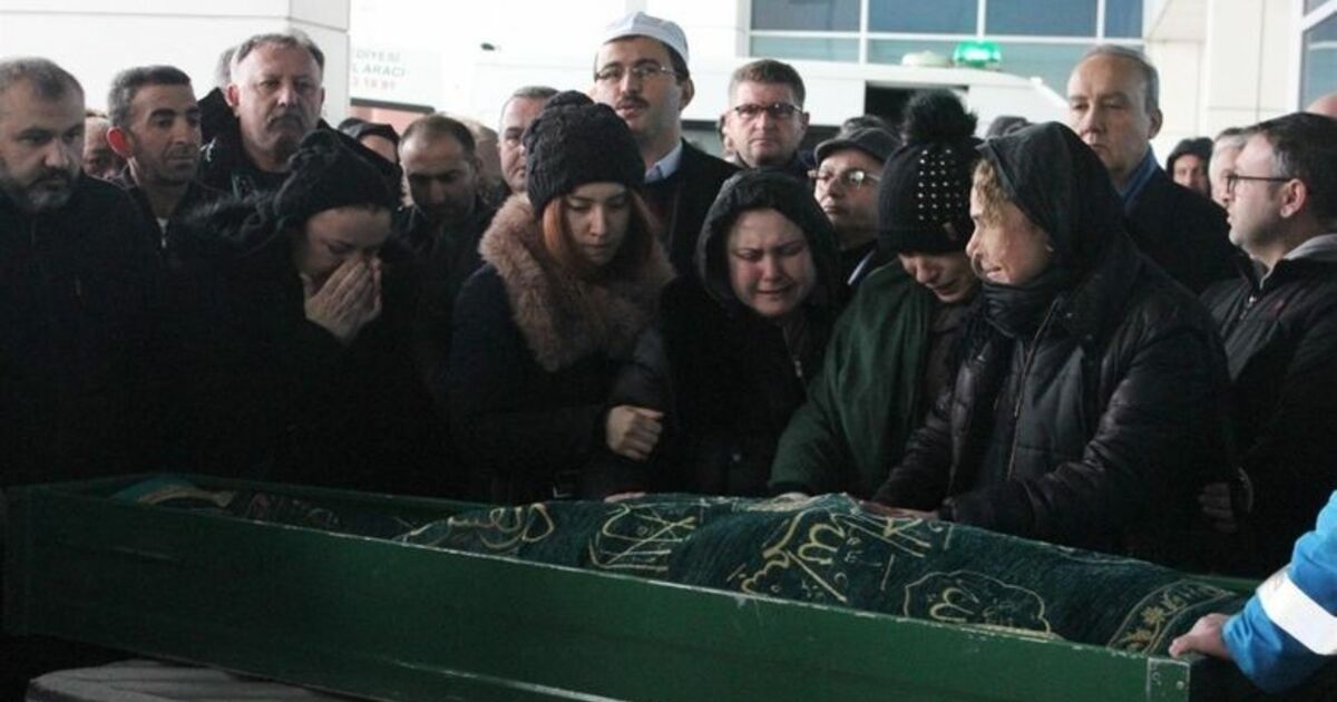 Kalbine Yenik Düşen Sağlık Memuru İçin Tören