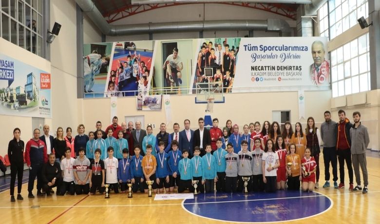 Badminton Yıldızlar İl Birincileri Belli Oldu