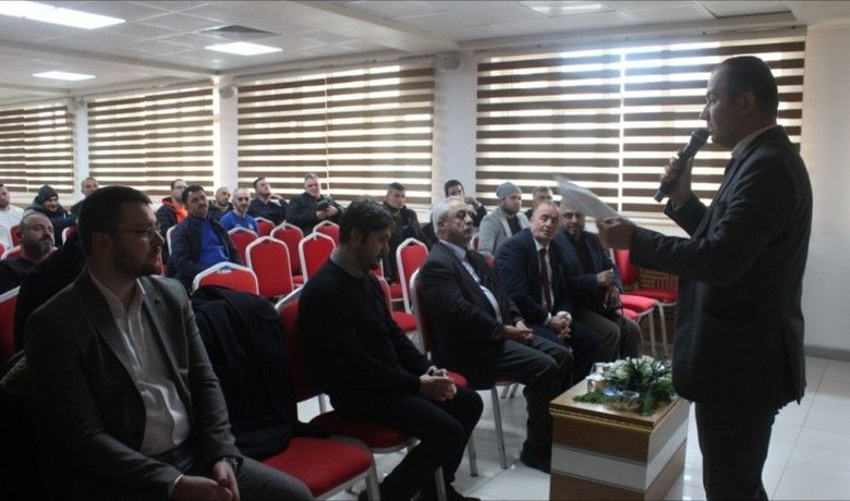 Sosyal Medya BağımlılığıVe Mahremiyet Eğitimi Semineri - Samsun Bafra Halk Halk Eğitimi Merkezinde görev yapan yetişkin usta öğretici ve kursiyerlere "Sosyal Medya Bağımlılığı ve Mahremiyet Eğitimi Semineri" verildi.
