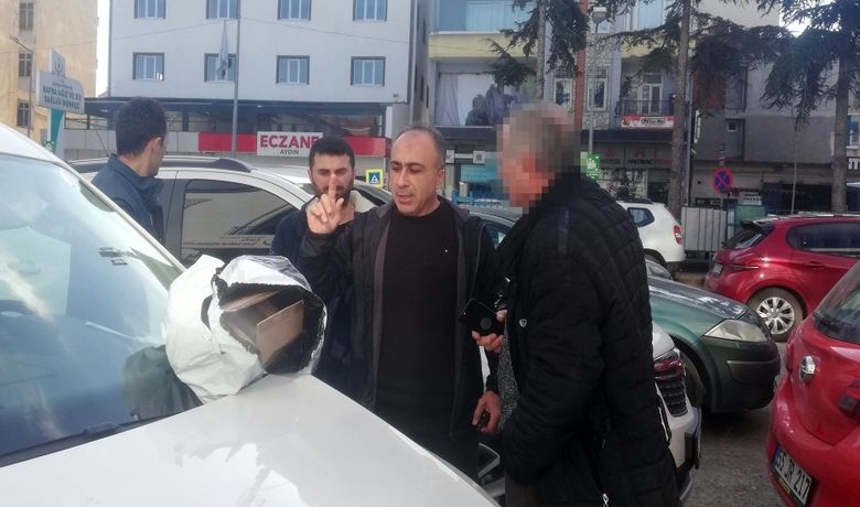 Kargodan Gelen Paketten Deterjan Çıktı - Samsun’un Bafra ilçesinde internet üzerinden dikiz aynası sipariş eden bir vatandaş birkaç gün sonra adresine gelen kargodan deterjan çıkınca şok oldu.