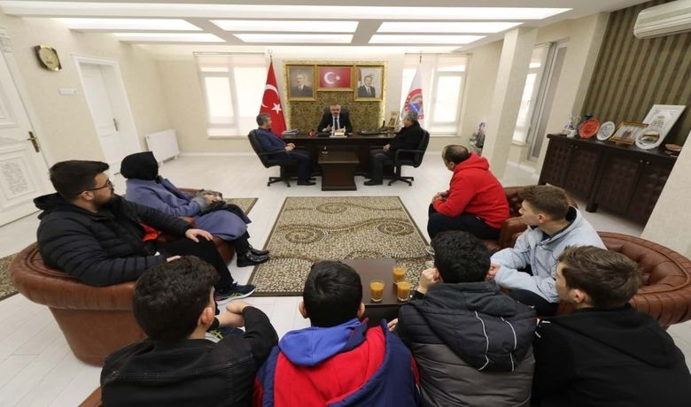 Samsun’da Öğrenciler DartMüsabakalarından Başarıyla Döndü - Bafra Anadolu İmam Hatip Lisesi öğrencileri 15-16 Şubat tarihlerinde Rize'de gerçekleşen Gençler Dart Grup Müsabakalarında 2. olarak Türkiye finallerine katılma hakkı kazandı.