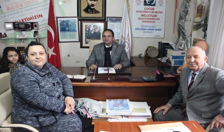 Bafra Kaymakamı CevdetErtürkmen Habider’i Ziyaret Etti - Bafra Kaymakamı Cevdet Ertürkmen Halkı Bilinçlendirme Derneğini (HABİDER)ziyaret etti.