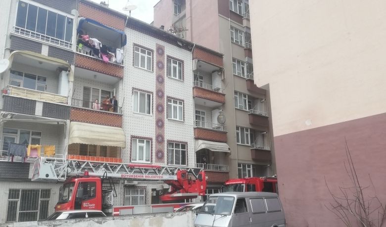 Bafra’da Baca Yangını - Samsun’un Bafra ilçesinde 4 katlı binada çıkan baca yangını korku dolu dakikaların yaşanmasına neden oldu.