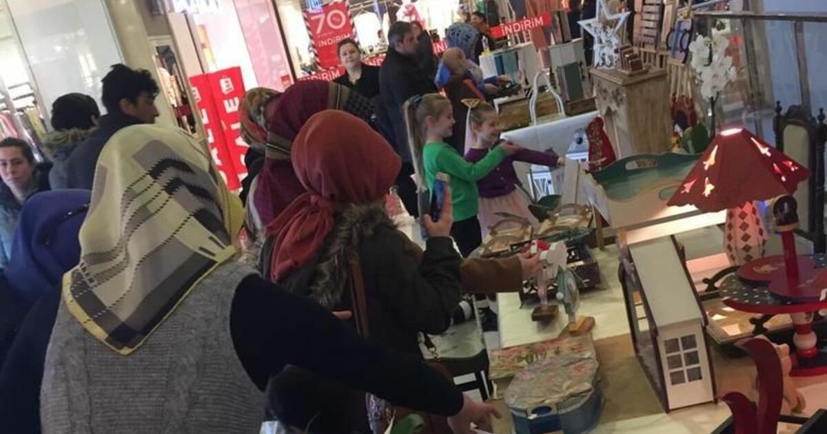 Umut Atölyeden Ahşap Boyama Sergisi