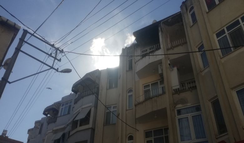 Apartman Dairesinde Yangın Yanan BinadaBüyük Çapta Maddi Hasar Meydana Geldi - Samsun’un Bafra ilçesinde 4 katlı binanın 4 katında çıkan yangında büyük çapta maddi hasar meydana geldi.