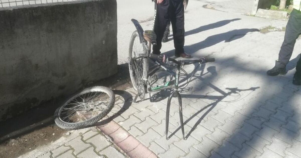 Otomobilin Çarptığı Bisikletli Çocuk Yaralandı