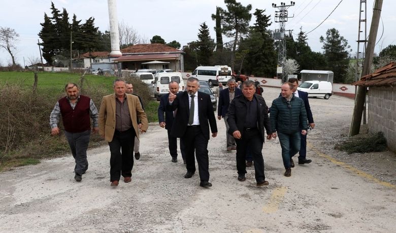 Gümüşyapraklılar ProblemleriniBaşkan Kılıç’a İletti - Bafra Belediye Başkanı Hamit Kılıç, sorunları dinlemek ve mahalle sakinleri ile istişare etmek amacıyla gerçekleştirdiği ziyaretlerini Gümüşyaprak Mahallesi’nde sürdürdü.