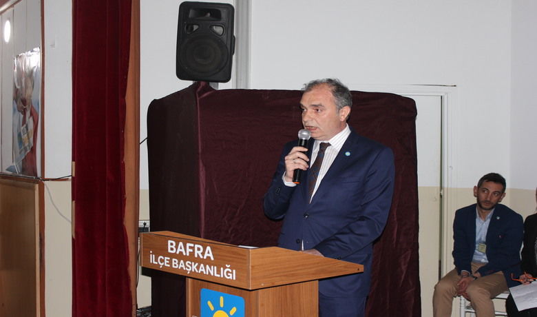 İyi Parti Bafra İlçeBaşkanlığına Aydoğan Yılmaz Seçildi - İYİ Parti Bafra 2. olağan kongresine tek aday olarak giren mevcut Başkan Aydoğan Yılmaz, 153 delegenin oyu ile Başkan seçildi. 