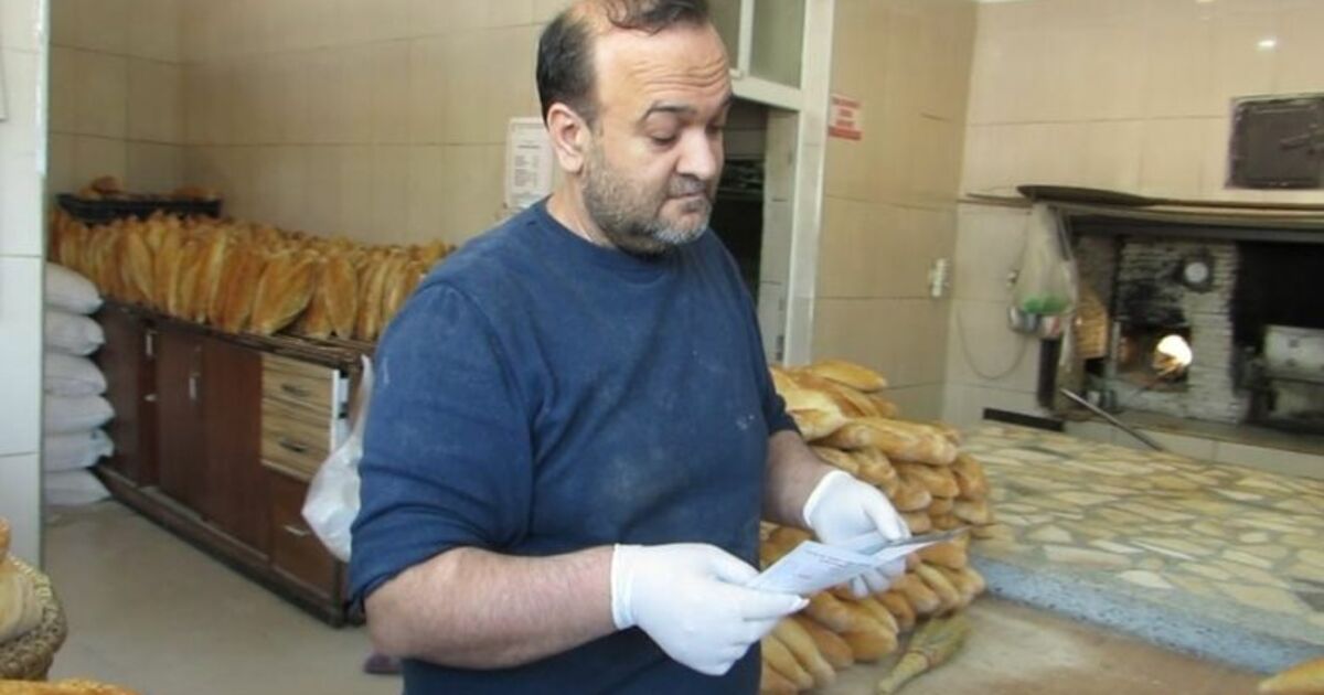 Öğrencilerden Esnafa ‘korona’ Broşürü