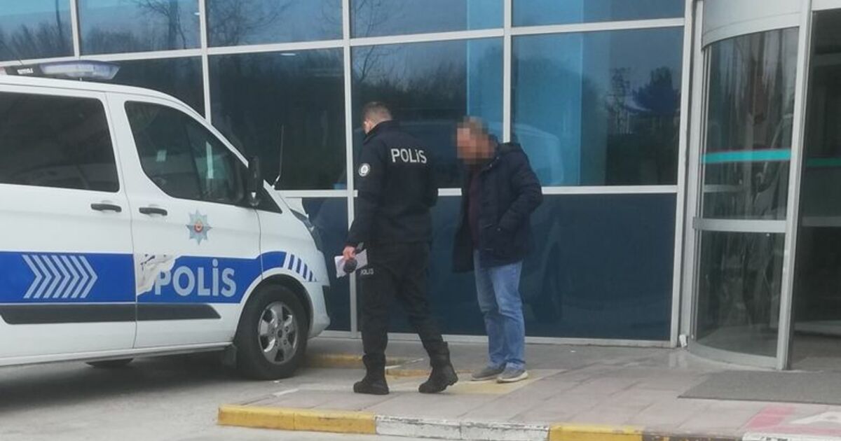 Çocuğuna İlaç Yazmayan Doktora Demir Çubukla Saldırdı