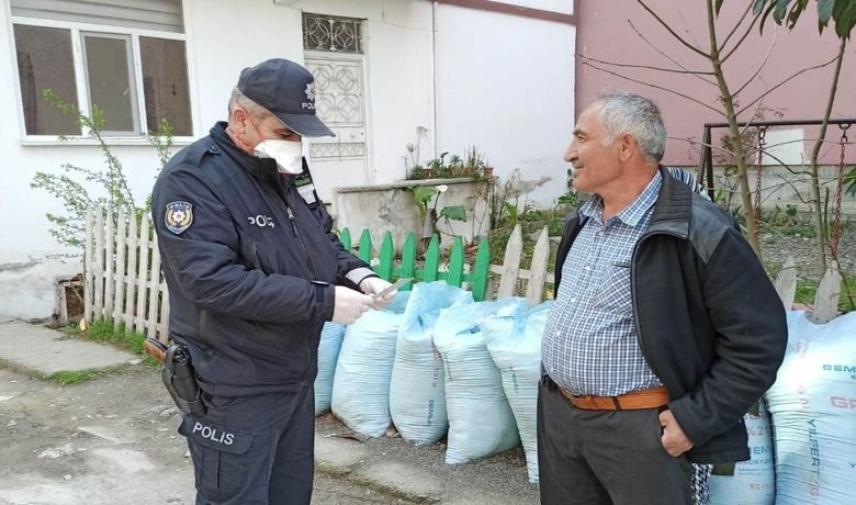 Alaçam Polisinin 65 Yaş Üstü Mesaisi