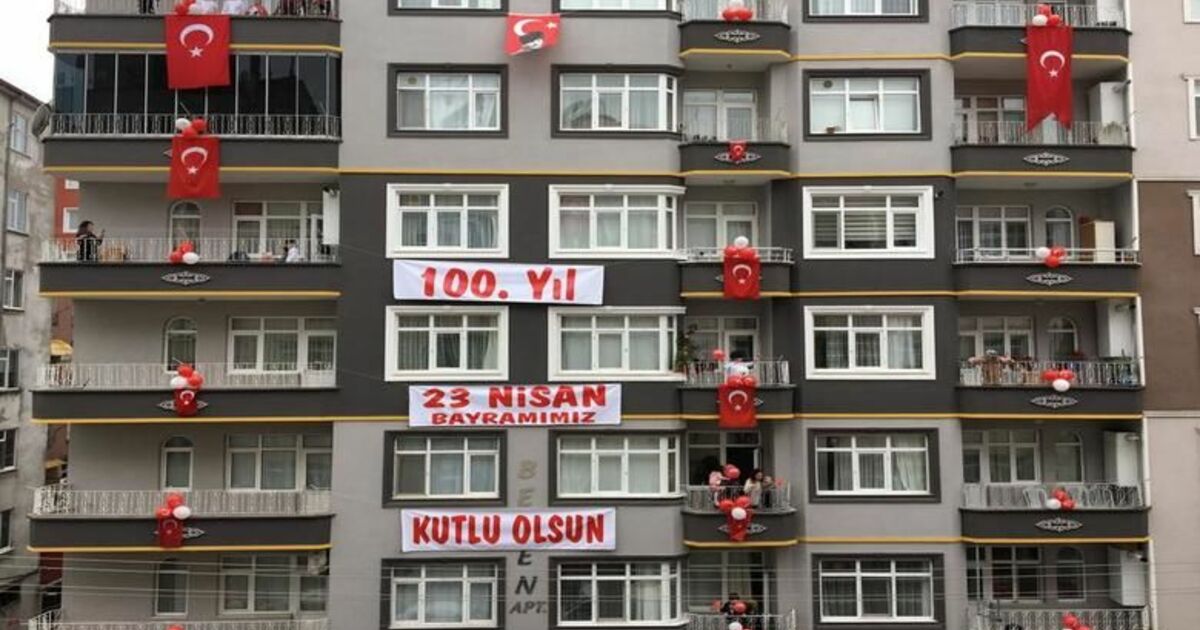 Belen Apartmanında 23 Nisan Coşkusu