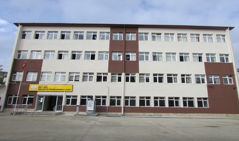 Bafra İbn-i Sina LisesindenKan Bağışı Kampanyasına Davet - Bafra İbn-i Sina Mesleki ve Teknik Anadolu Lisesi, öğretmen ve öğrencilerini Türk Kızılayı Bafra Şubesinin gerçekleştireceği "Bir Damla, Bin Umut" sloganı ile gerçekleştireceği kan bağışı kampanyasına davet etti. 