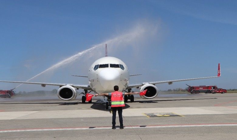8 milyondan fazla kişininbilet aldığı uçak Samsun’a indi