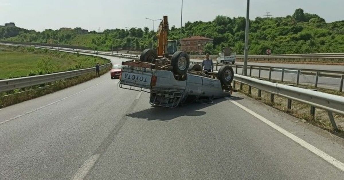 Bafra'da kamyonet takla attı: 1 yaralı