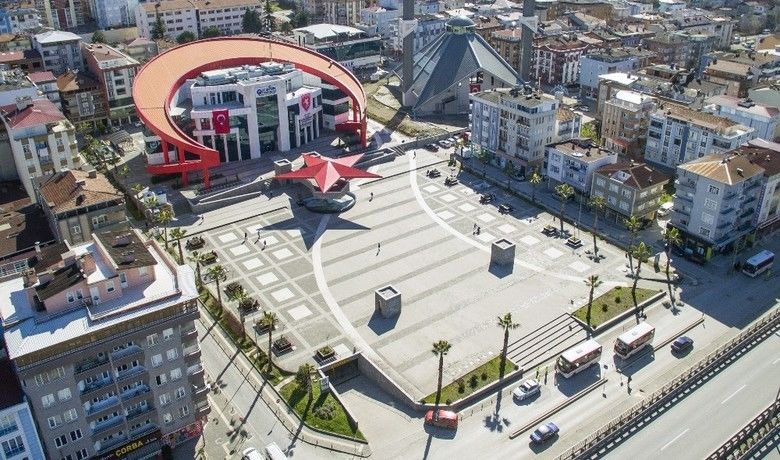 Demokrasi Meydanı’nda ilk cuma namazı
 - Canik Belediye Başkanı İbrahim Sandıkçı, 29 Mayıs’ta Adnan Menderes Demokrasi Meydanı’nda kılınacak ilk cuma namazına tüm vatandaşları davet etti.