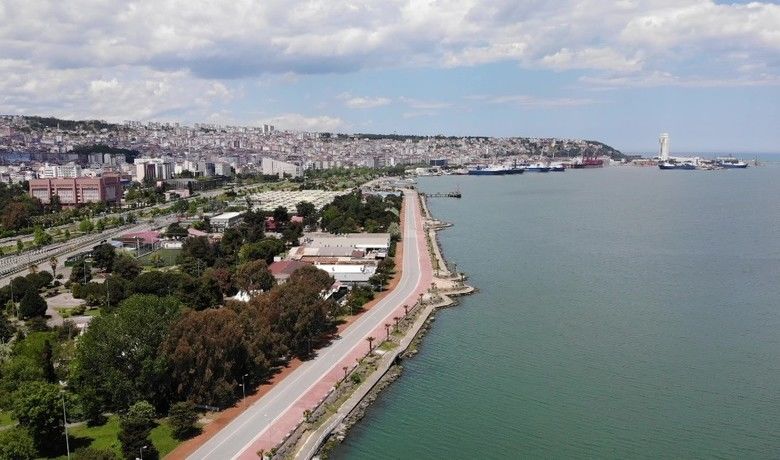 Samsun’dan kartpostallık görüntüler
 - SAMSUN (İHA) – Samsun’da 2 günlük sokağa çıkma kısıtlamasının ilk gününde şehirden kartpostallık görüntüler kaydedildi.