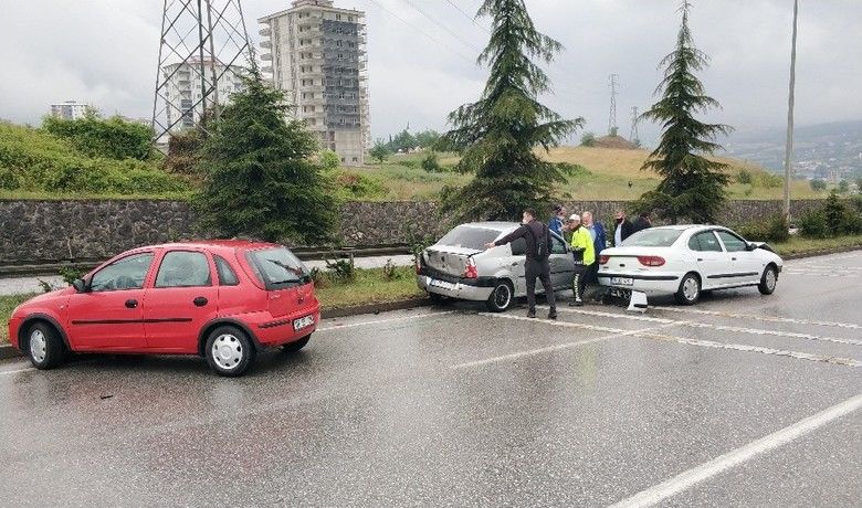 Samsun’da zincirleme trafik kazası: 1 yaralı
 - Samsun’da 3 aracın karıştığı zincirleme trafik kazasında 1 kişi yaralandı.